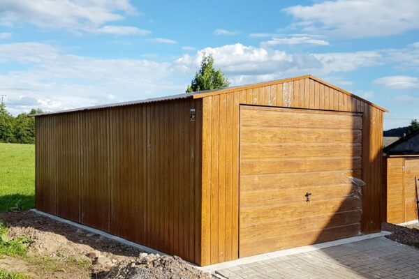 Plechová garáž 4x6 m - zlatý dub, výklopná vrata