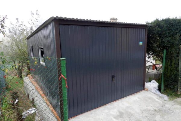 Plechová garáž 3x6 m - černá