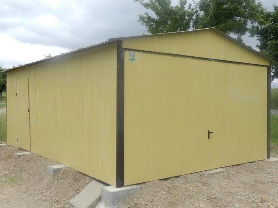 Plechová montovaná garáž 4×6 - žlutá