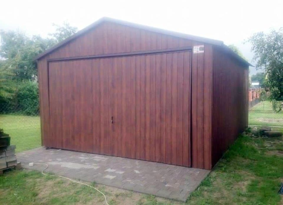 Plechová garáž 4,5×5,5 - hnědá