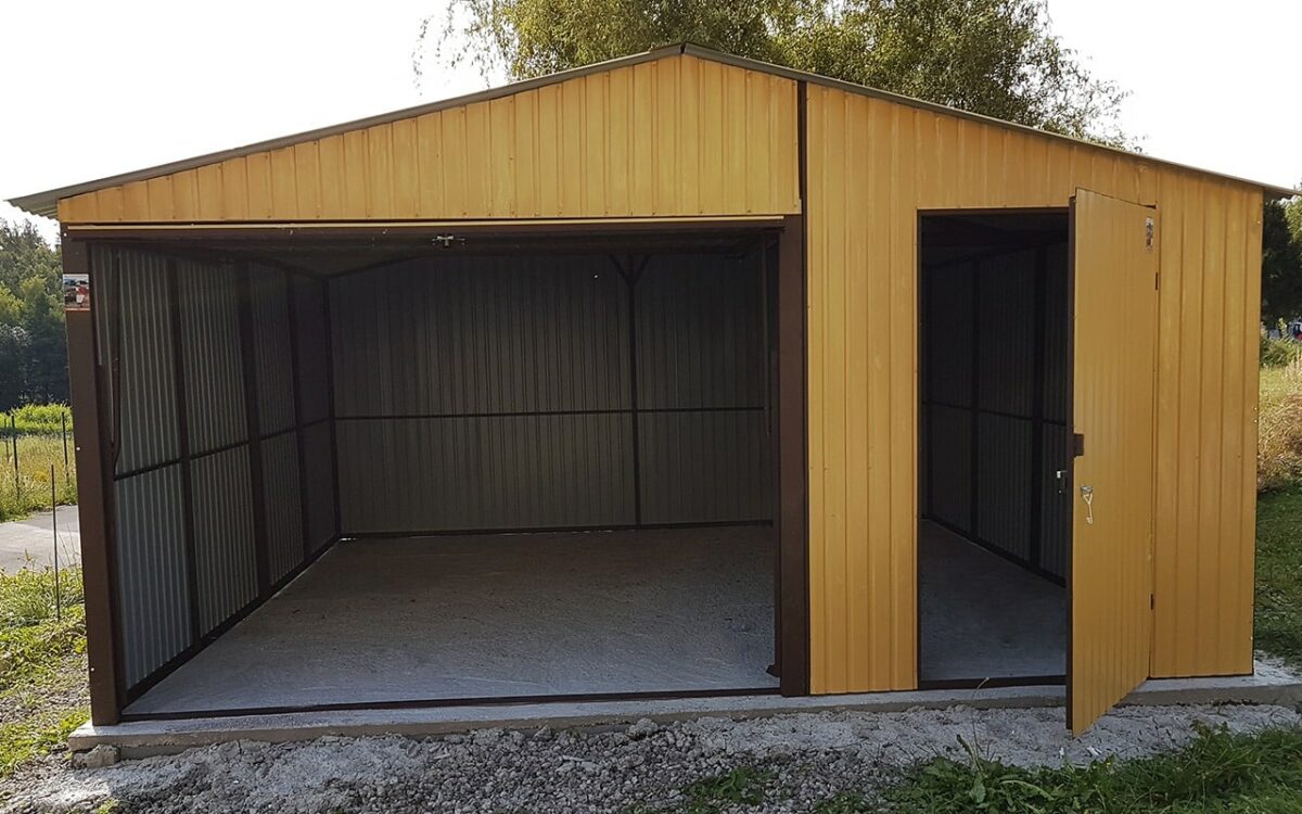 Plechová garáž 5x5m - písková