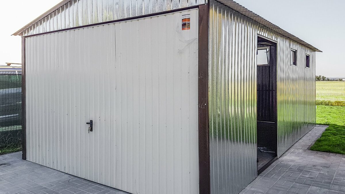 Plechová garáž 3,5x6,5m- pozink/bílá