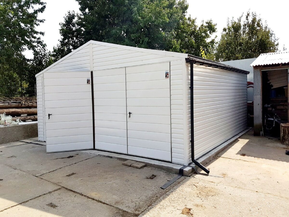 Plechová garáž 7x7m - bílá