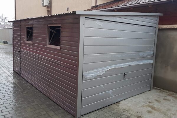 Plechová garáž 3x5m – stříbrný